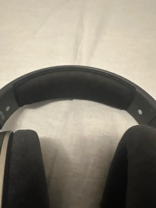 Sennheiser HD 559- Open back headphones in Headphones in Mississauga / Peel Region - Image 6