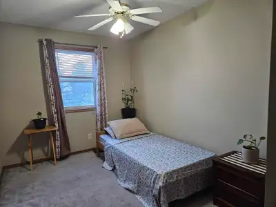 KABAYAN, room for rent: 2 min walk from Somerset train station