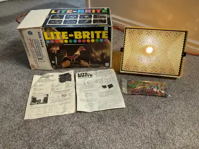 Vintage Original Lite Brite, Hundreds Of Pegs, Original Instructions/Coupon, LED Light Bulb, Plastic...