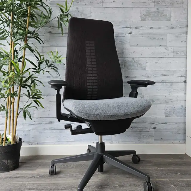 Haworth Fern ergonomic office chair - Free delivery in Chairs & Recliners in City of Toronto - Image 6