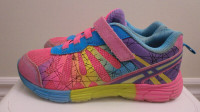 Athletic Works Girls Running Shoes, Size 2, EUC