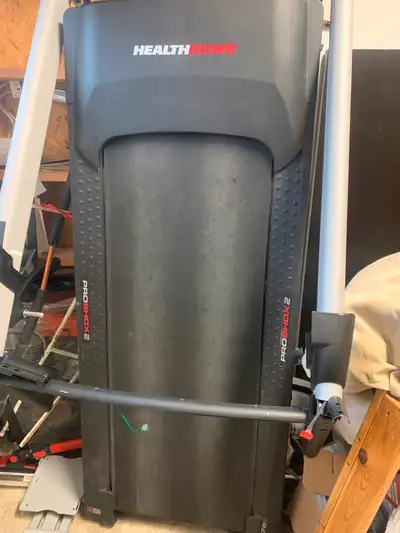 Treadmill - rarely used - no space moving sale