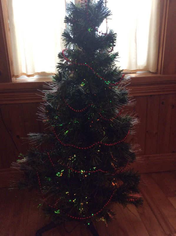 Sapin de Noël artificiel dans Fêtes et événements  à Granby