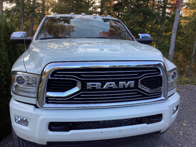 RAM 3500 (2016) Longhorn Laramie Limited 4X4 Diesel dans Autos et camions  à Sherbrooke - Image 4