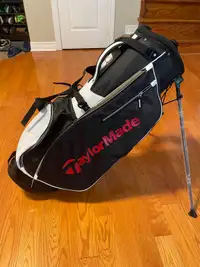 Taylormade Golf Bag Carry Stand
