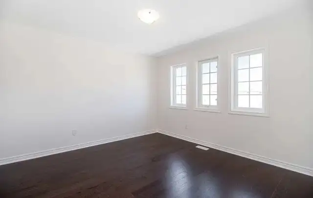 Large Brampton 4 bedroom detached house for rent ! in Long Term Rentals in Mississauga / Peel Region - Image 6