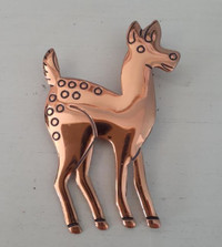 Vintage copper Doe (a Deer a Female Deer) brooch etched details