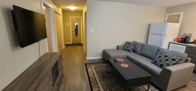 Furnished One Bedroom Walkout Basement Apartment in Long Term Rentals in Whitehorse - Image 5