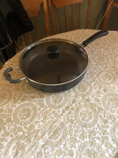 grande poêle t-fal avec couvercle , View more
