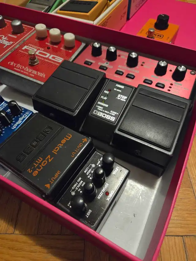 Pedals and pedalboard for sale. in Amps & Pedals in City of Toronto - Image 4
