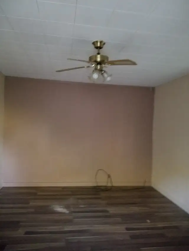 1 BEDROOM HOUSE FOR RENT