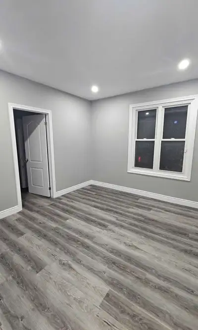 Private Room w/ Ensuite – 145 Ainslie St N, Unit B – Downtown Cambridge Lease Transfer / New Lease A...