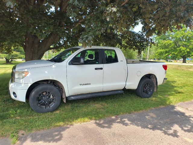 2010 tundra in Cars & Trucks in London