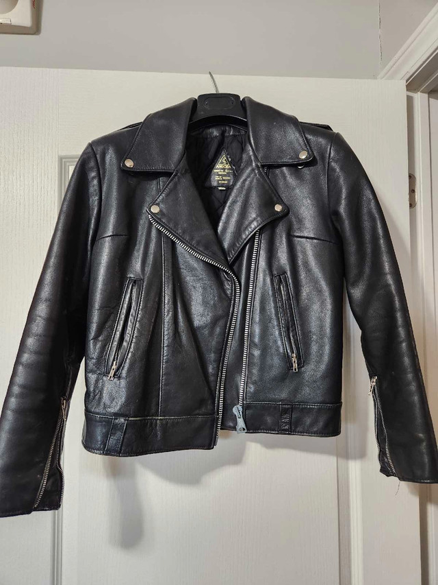 Ladies Leather motorcycle style jacket in Women's - Tops & Outerwear in Oakville / Halton Region