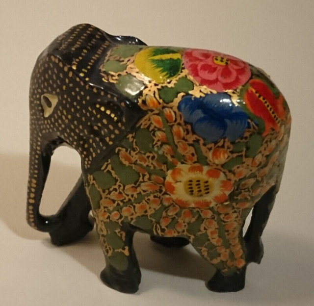 Vintage Hand Painted Wooden Elephant Statue Figurine in Arts & Collectibles in Oshawa / Durham Region - Image 2