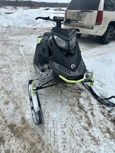 2013 ski doo 600rs has an 800 etec swap new track less then 500 km on the track adjustable bar riser...