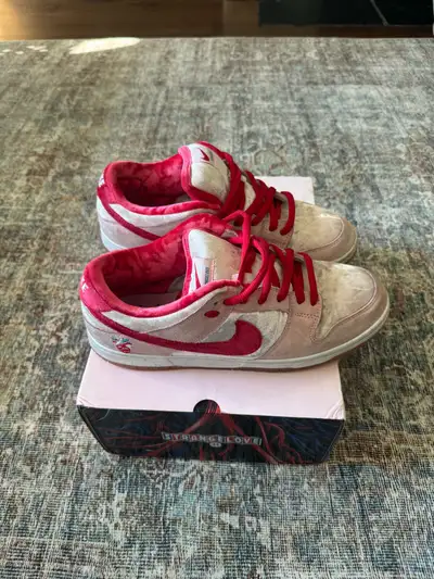 Nike SB Dunk Low StrangeLove, View more