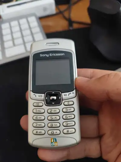 Sony Ericsson T237, View more