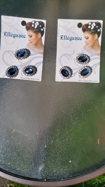 Bijoux de chignon 20$ et broche 30$, View more