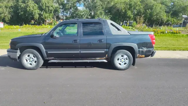 2005 Chev Avalanche597791632681216004