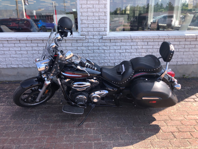 2014 Yamaha 950 V-Star Tourer, great condition in Street, Cruisers & Choppers in Petawawa