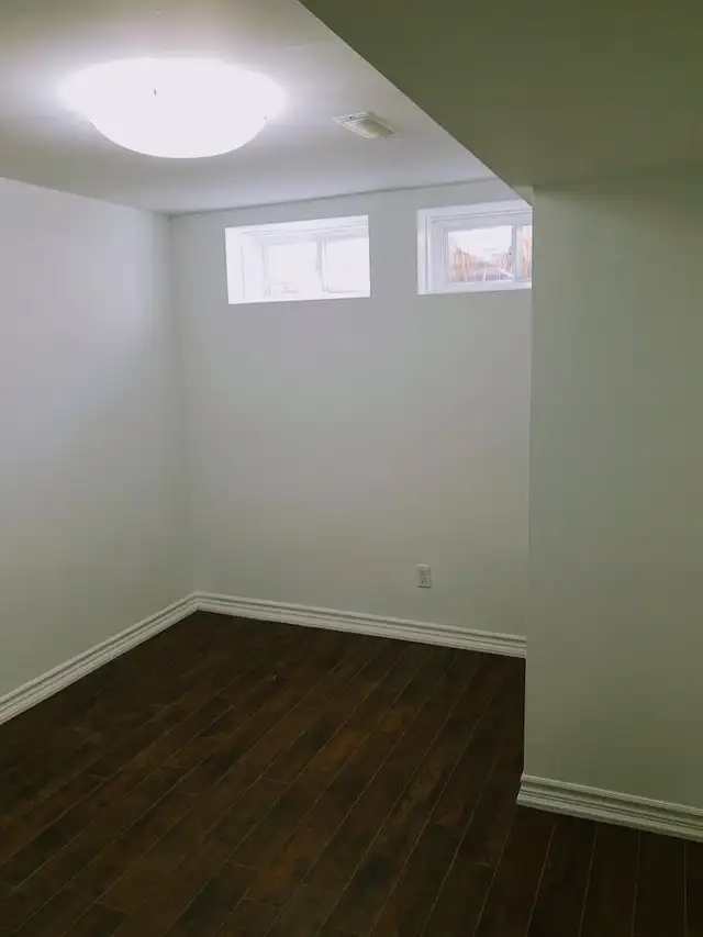 Basement Apartment For Rent in Thornhill! in Long Term Rentals in Markham / York Region - Image 5