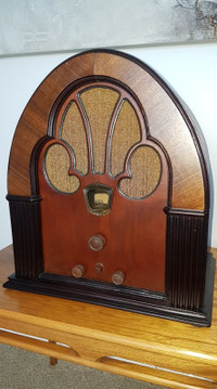WTB: Antique radios or parts