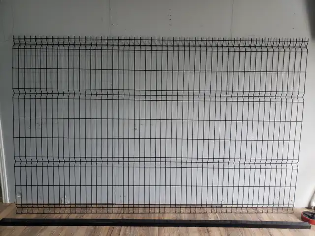 3D Curve Mesh Fence Panels 6 FT T x 10 FT W in Other in City of Toronto - Image 7