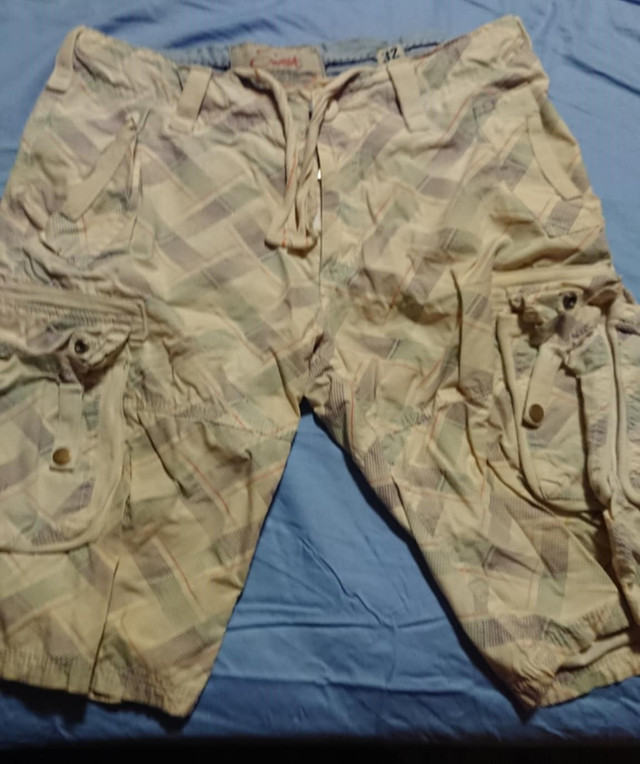 Men's shorts medium size in Men's in City of Toronto