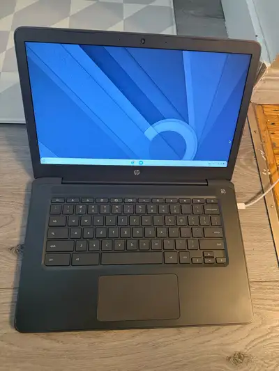Hp chromebook - No charger, View more