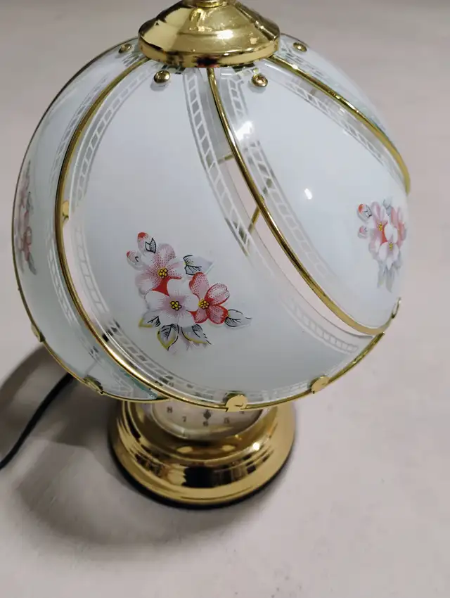 Antique Lamp in Indoor Lighting & Fans in Hamilton - Image 3