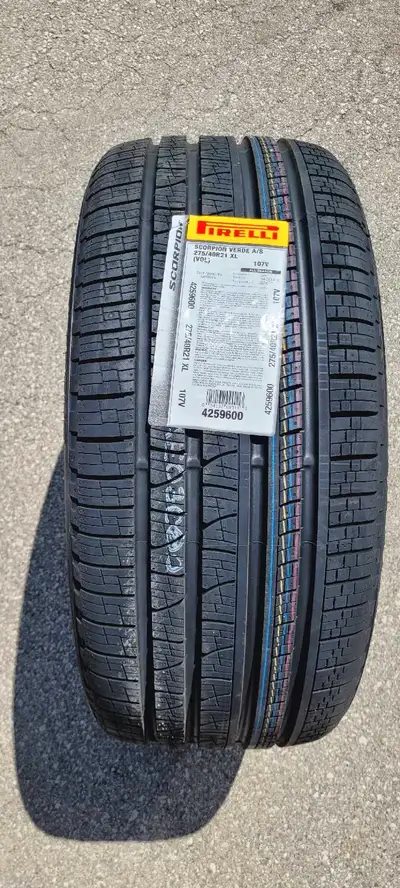 Hi I'm selling brand new tires, it's never been used and never installed. Still with stickers. Dot 0...