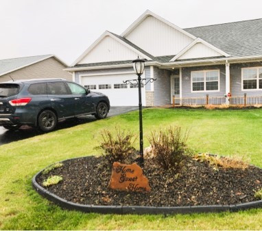3 beds 2 baths 2 car garage duplex Available May 6th Cornwall in Long Term Rentals in Charlottetown