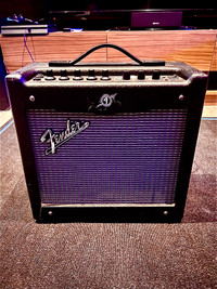 Fender mustang V2