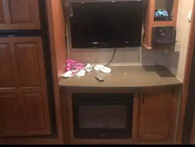 2012 Canyon Trail Fifth Wheel in Travel Trailers & Campers in Truro - Image 4