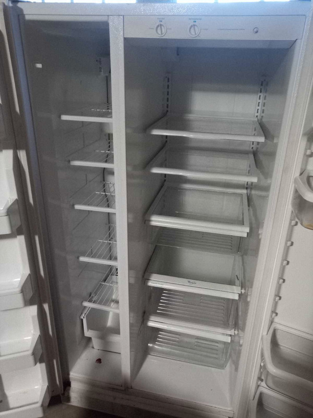 Full size fridge and freezer  in Refrigerators in Barrie - Image 3