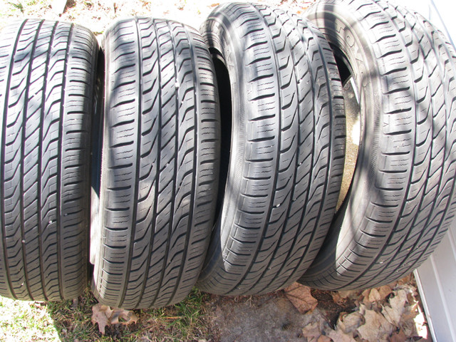 4 pneus été usagés Toyo P195/65R15 dans Pneus et jantes  à Longueuil/Rive Sud - Image 2