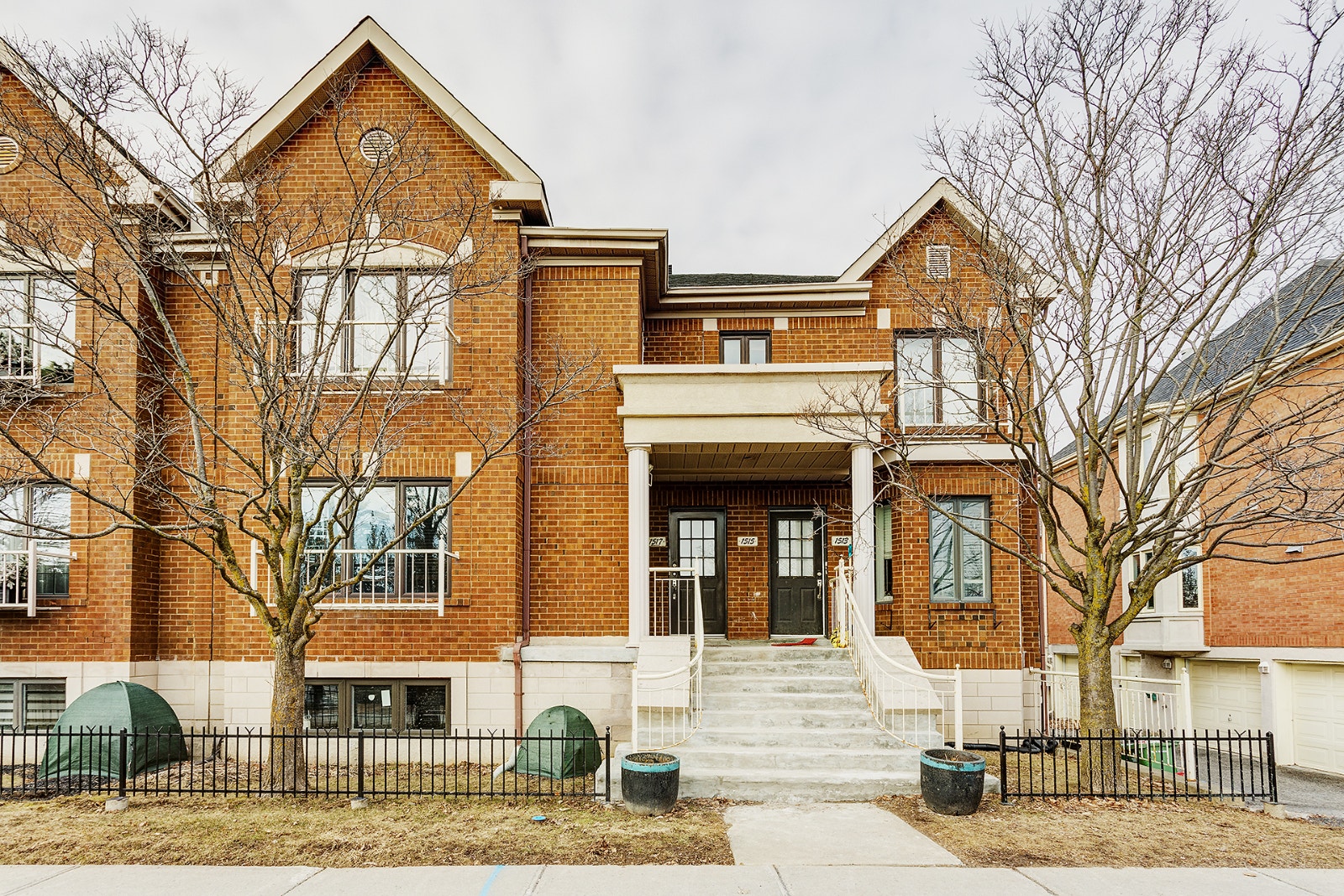 Bois Franc 4 1/2 beaitiful condo for rent — photo 1