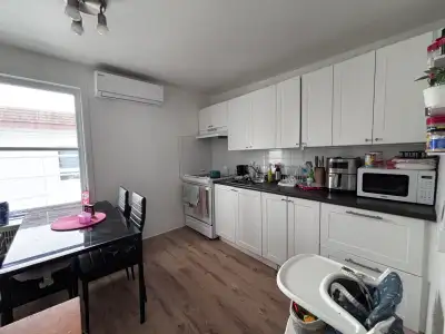 ✨ Appartement à louer – 2e étage ✨ Charmant appartement situé au 2e étage, idéal pour une personne s...