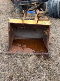 42” Cleanup bucket