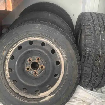 Set of 4 winter tires 205/55R16 that fit my 06 Toyota Matrix Already have 2 seasons behind them and...