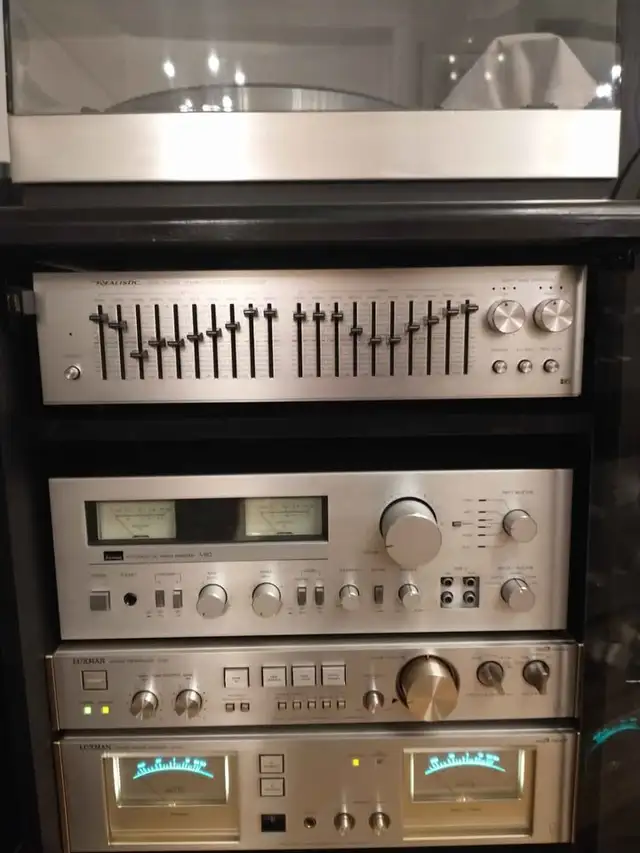 REALISTIC 31-2000A  EQUALIZER in Stereo Systems & Home Theatre in Markham / York Region - Image 2