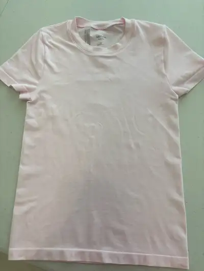 Brand New Aritzia Seamless XS Top, View more