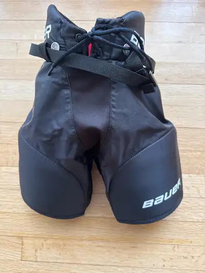 Bauer youth medium hockey pants, View more