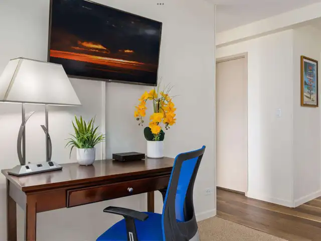 Stunning Hawaii Condo Full Kitchen 1  block beach access in Hawaii in Canada - Image 9