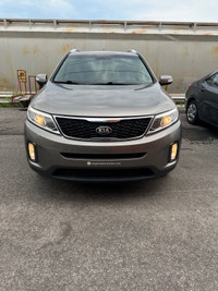 Kia Sorento LX 3.3L 294hp V6 4x4