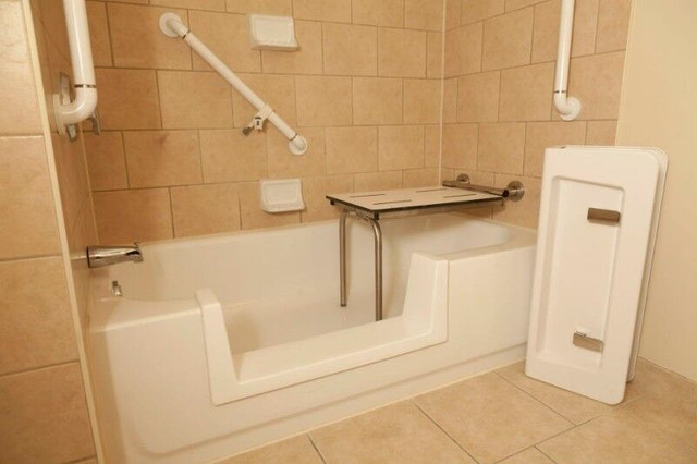 $100 OFF BATHTUB TO SHOWER CUTOUT CONVERSION in Renovations, General Contracting & Handyman in City of Toronto - Image 3