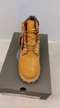 Timberland 6" boots - 5.5 juniors 