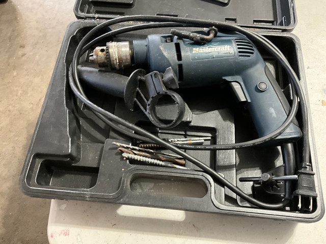 1/2 inch hammer drill with accessory’s and 2others $ 60 for all  dans Outils électriques  à Bedford