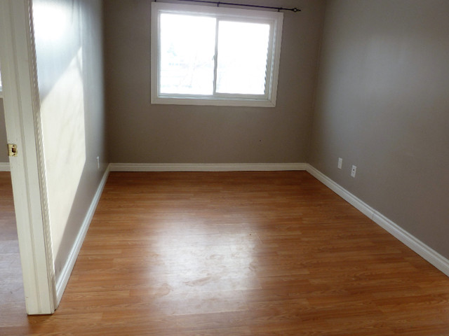 Peace River two bedroom apartment for rent in Long Term Rentals in Grande Prairie - Image 3